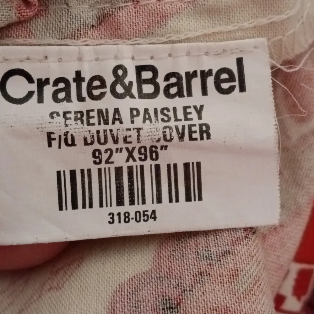CRATE & BARREL Serena Paisley Full/Queen Duvet Cover & 2 Pillow Case Red